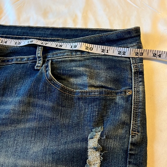 ELITE JEANS Women's MID-RISE Destroyed Denim Skinny Jeggins BLUE JEANS Sz 23/24 - Picture 10 of 11